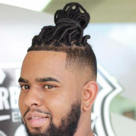 Coupe dégradé dreadlocks